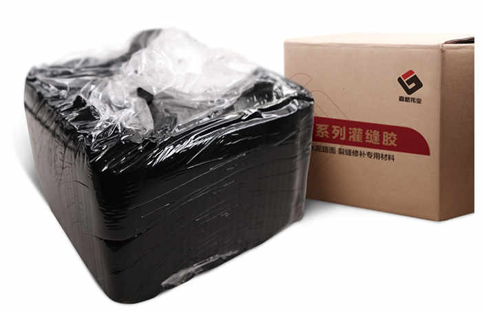 隨著道路養(yǎng)護(hù)對(duì)質(zhì)量重視程度越來越強(qiáng)，道路灌縫膠被廣泛關(guān)注