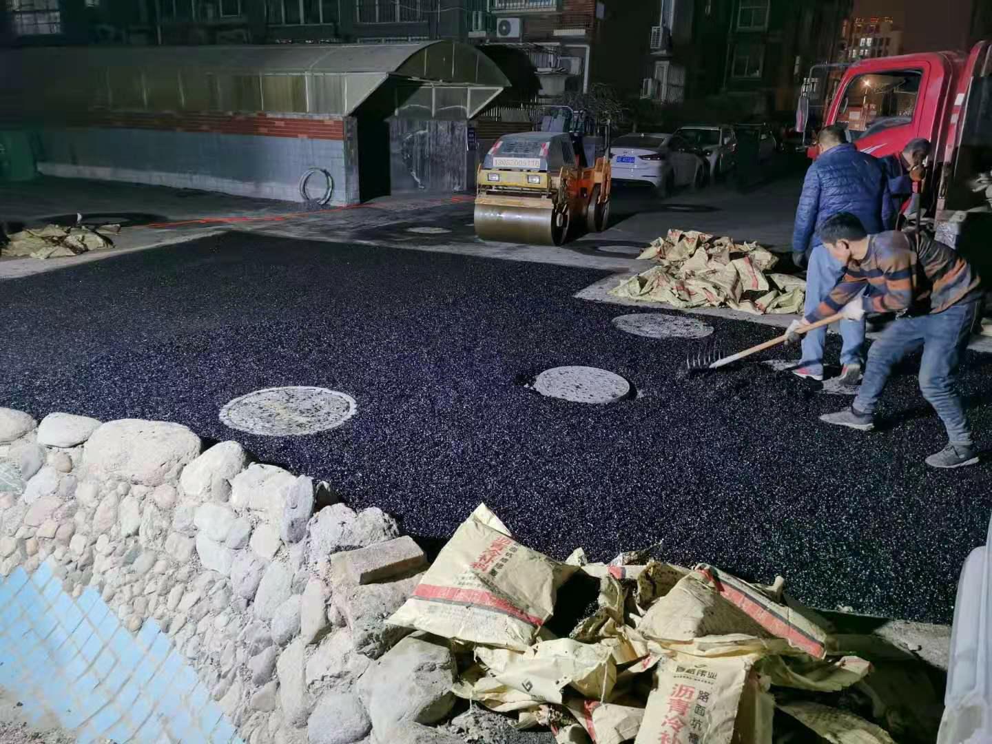 行業(yè)精神造就高強度嘉格公路冷補料